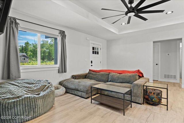 8089 W Aurora Heights Loop, Wasilla, AK 99654