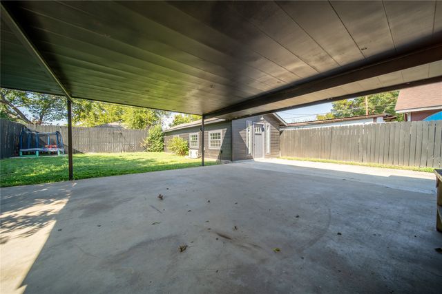 2507 Emmett Street, Dallas, TX 75211