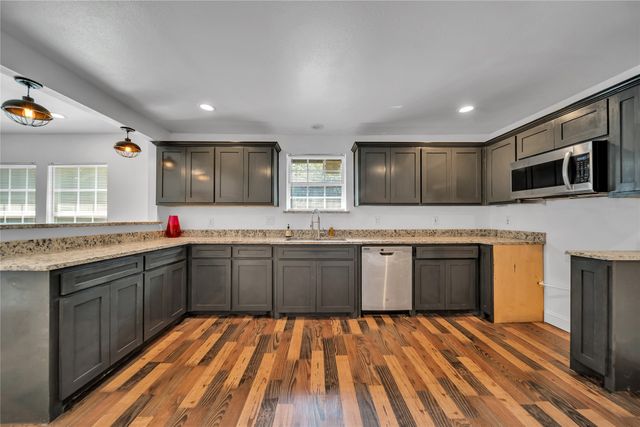 2507 Emmett Street, Dallas, TX 75211