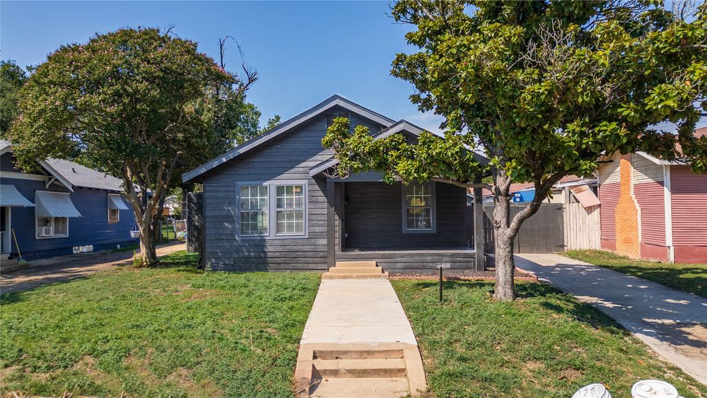 2507 Emmett Street, Dallas, TX 75211