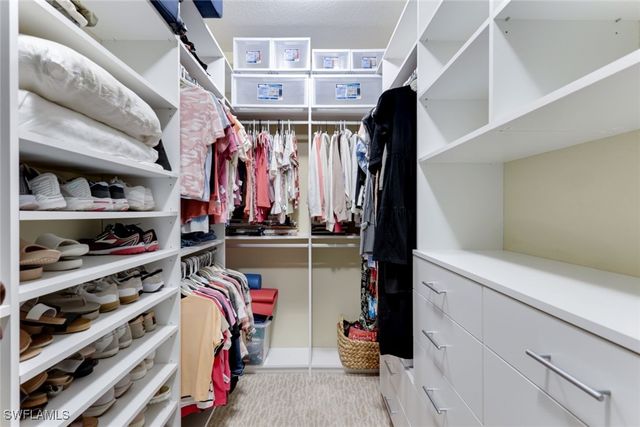 3917 Sapphire WAY, Naples, FL 34114