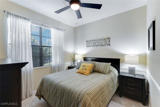 3917 Sapphire WAY, Naples, FL 34114