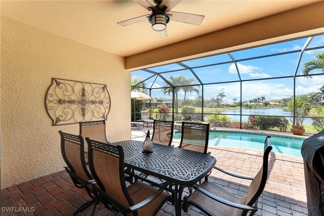 3917 Sapphire WAY, Naples, FL 34114