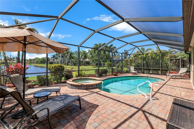 3917 Sapphire WAY, Naples, FL 34114
