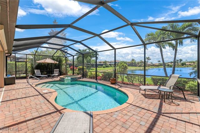 3917 Sapphire WAY, Naples, FL 34114