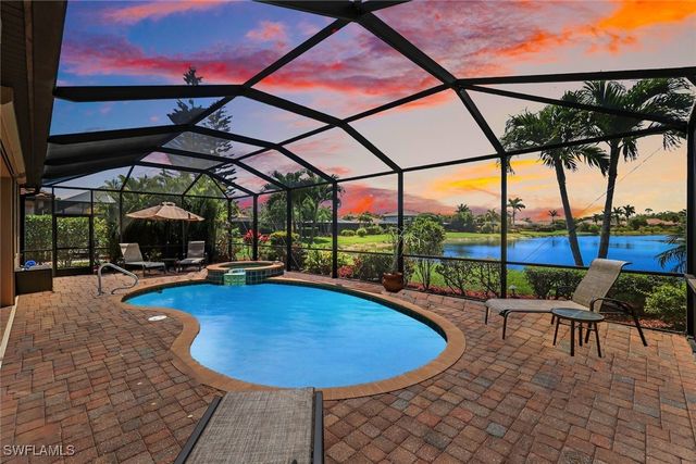 3917 Sapphire WAY, Naples, FL 34114