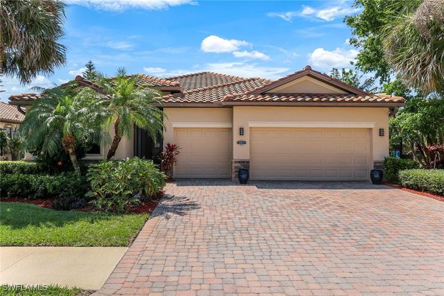 3917 Sapphire WAY, Naples, FL 34114