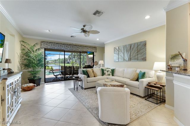 3917 Sapphire WAY, Naples, FL 34114