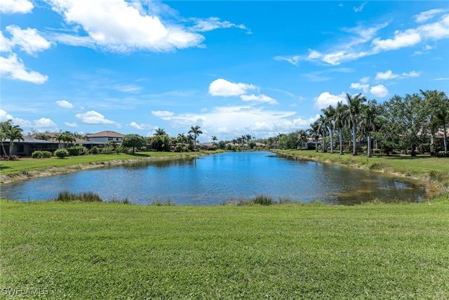 3917 Sapphire WAY, Naples, FL 34114