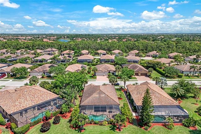 3917 Sapphire WAY, Naples, FL 34114