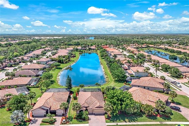 3917 Sapphire WAY, Naples, FL 34114