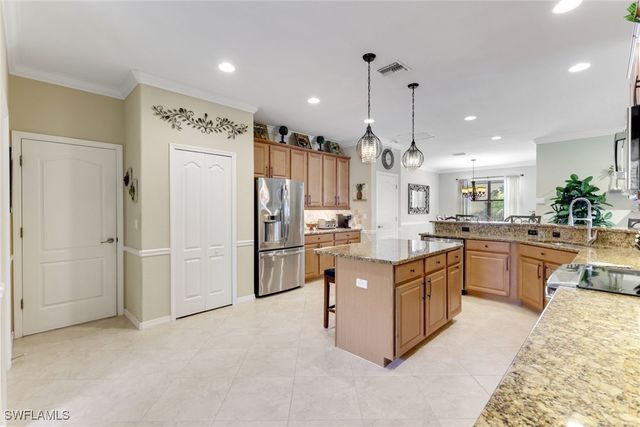 3917 Sapphire WAY, Naples, FL 34114