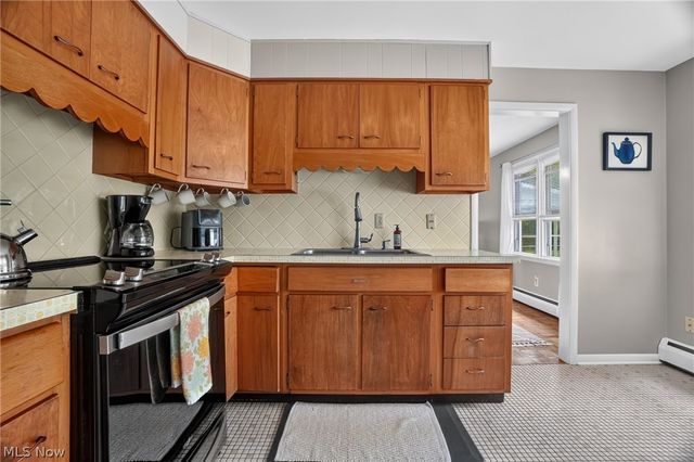 13091 Longwood Avenue, Burton, OH 44021