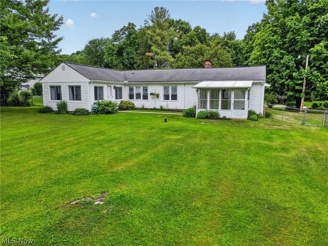 13091 Longwood Avenue, Burton, OH 44021