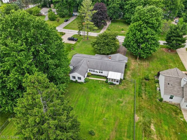 13091 Longwood Avenue, Burton, OH 44021
