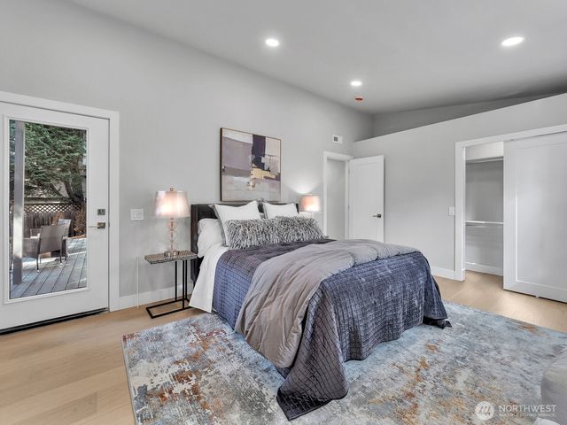 3131 112th Avenue SE, Bellevue, WA 98004