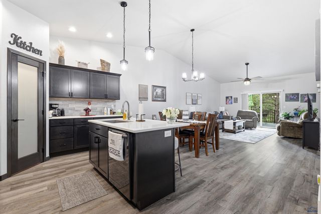 2829 HORIZON POINTE, Rapid City, SD 57701