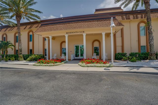 4900 BRITTANY DRIVE S 411, St Petersburg, FL 33715