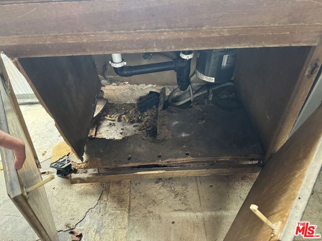 534 S Flower Circle, Orange, CA 92868