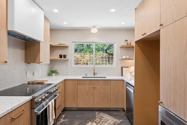 4901 Saddle DR, Austin, TX 78727