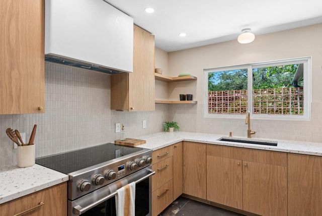 4901 Saddle DR, Austin, TX 78727