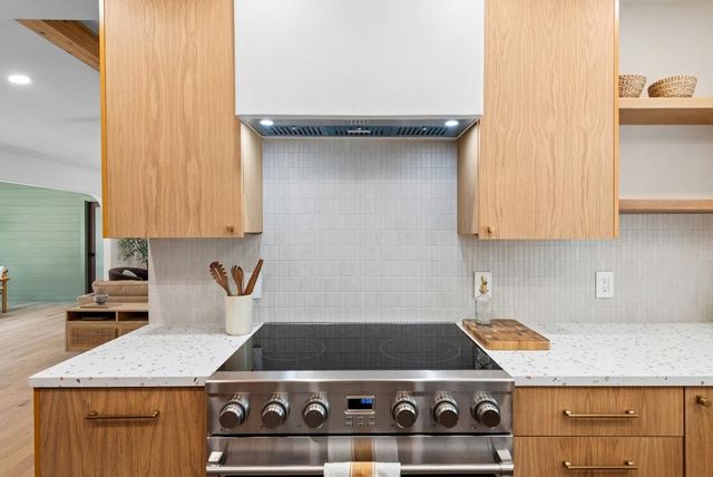 4901 Saddle DR, Austin, TX 78727