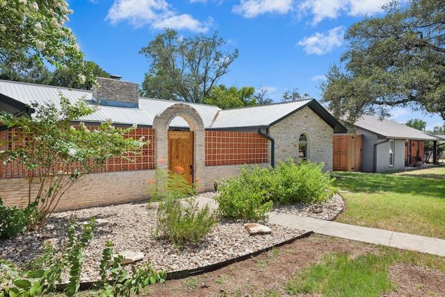 4901 Saddle DR, Austin, TX 78727