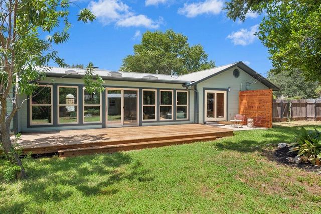 4901 Saddle DR, Austin, TX 78727