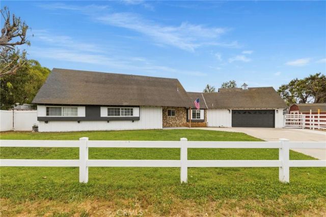 3330 Kips Korner Road, Norco, CA 92860