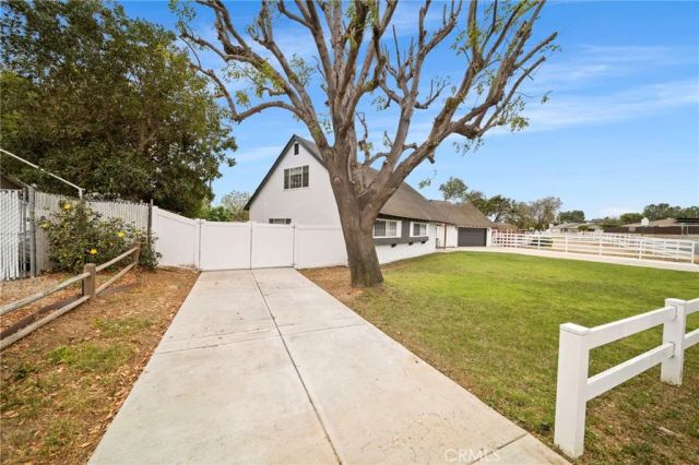 3330 Kips Korner Road, Norco, CA 92860