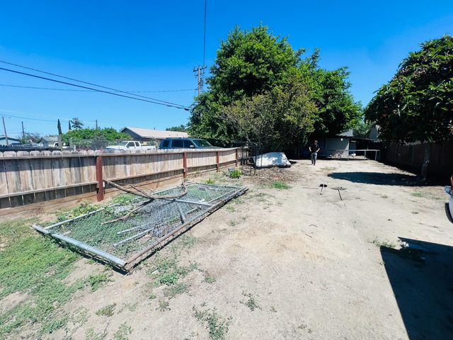2038 Tulsa St, Modesto, CA 95358