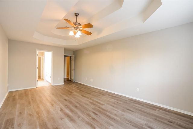 2100 NE 4th Street, Moore, OK 73160