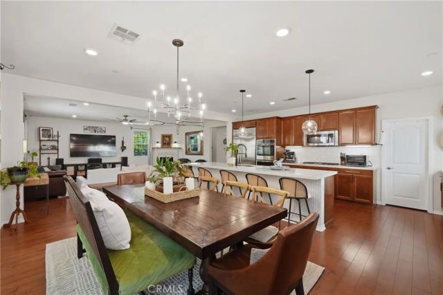 7664 Las Brisas Court, Eastvale, CA 92880