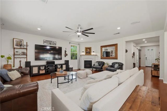 7664 Las Brisas Court, Eastvale, CA 92880