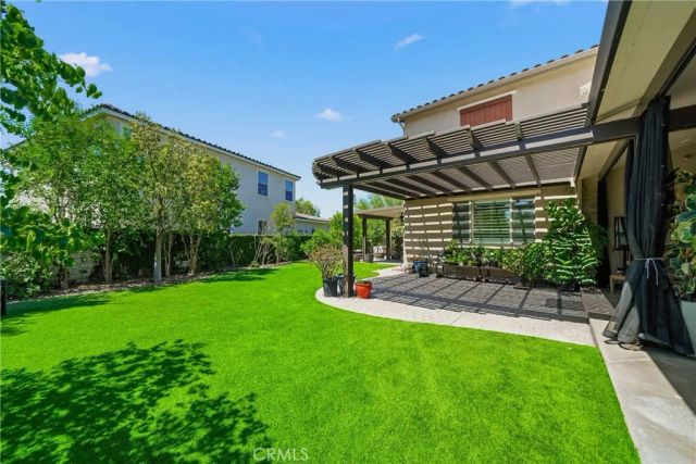 7664 Las Brisas Court, Eastvale, CA 92880