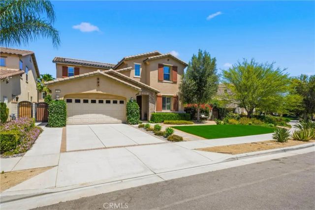 7664 Las Brisas Court, Eastvale, CA 92880