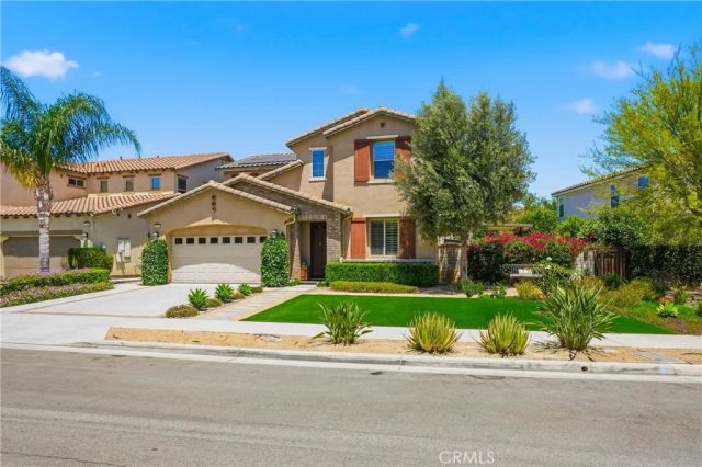 7664 Las Brisas Court, Eastvale, CA 92880