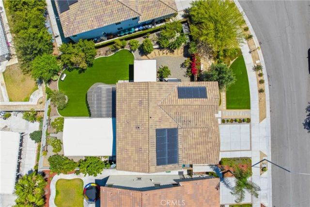 7664 Las Brisas Court, Eastvale, CA 92880