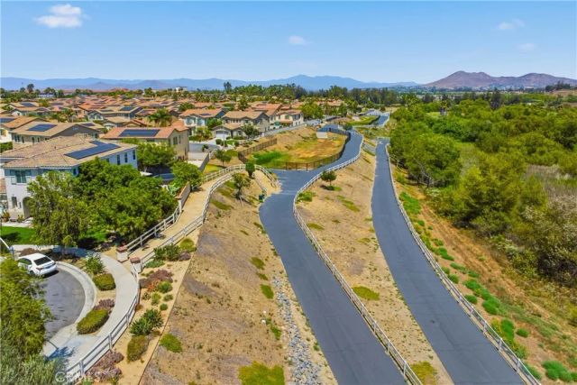 7664 Las Brisas Court, Eastvale, CA 92880
