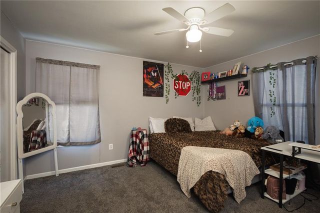 704 Oakwood Street, Harrisonville, MO 64701