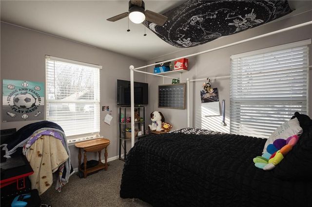 704 Oakwood Street, Harrisonville, MO 64701