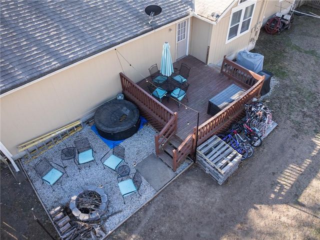 704 Oakwood Street, Harrisonville, MO 64701