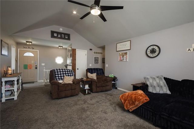 704 Oakwood Street, Harrisonville, MO 64701