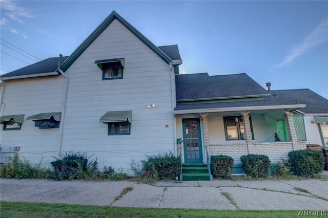 16 Gates Street, Cheektowaga, NY 14212