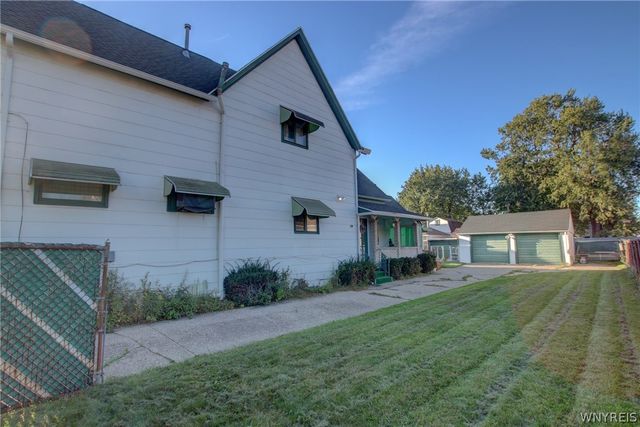 16 Gates Street, Cheektowaga, NY 14212