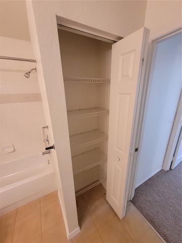 36100 LAKE CHASE BOULEVARD 202, Zephyrhills, FL 33541