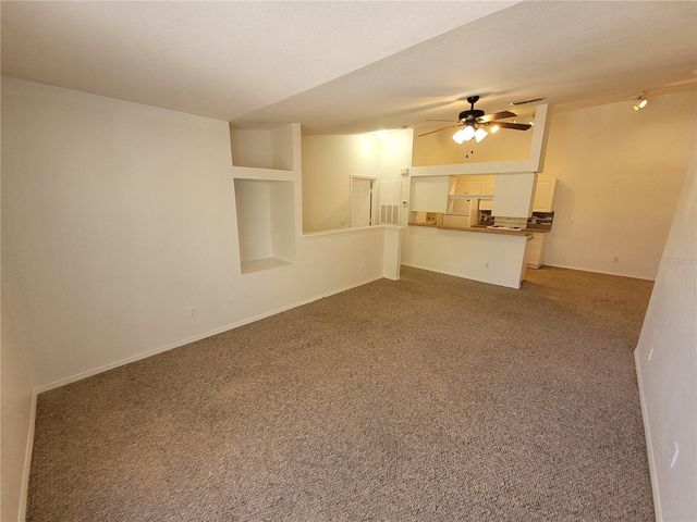 36100 LAKE CHASE BOULEVARD 202, Zephyrhills, FL 33541