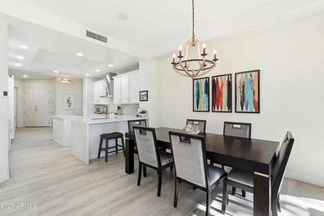 20802 N GRAYHAWK Drive 1107, Scottsdale, AZ 85255