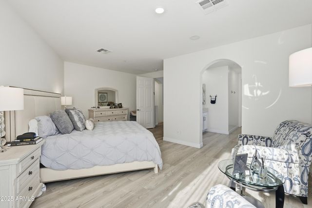 20802 N GRAYHAWK Drive 1107, Scottsdale, AZ 85255