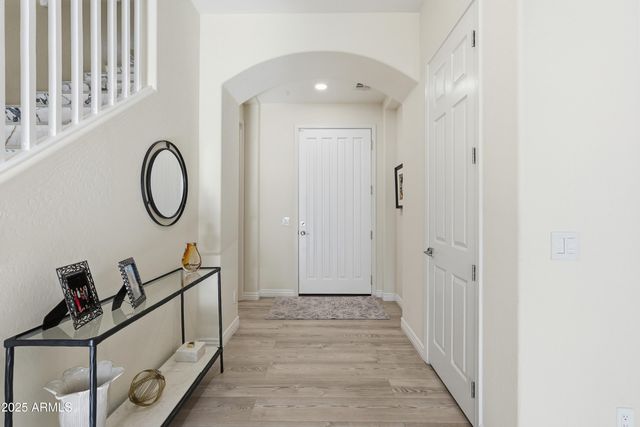 20802 N GRAYHAWK Drive 1107, Scottsdale, AZ 85255